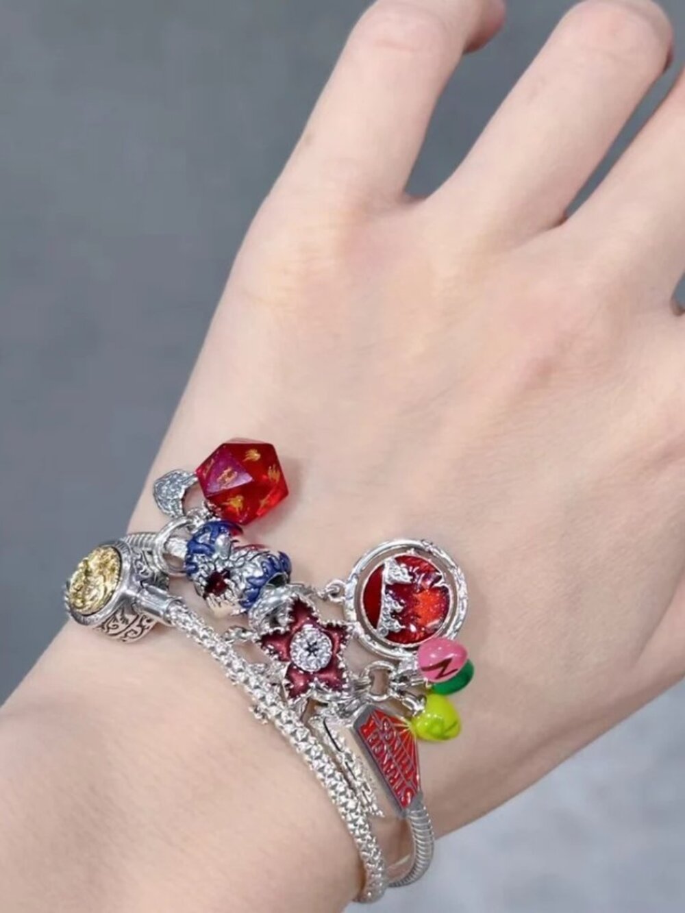 1pcs Pandora x Stranger Things 1pcs Charm Sterling Silver D&D Horror New
